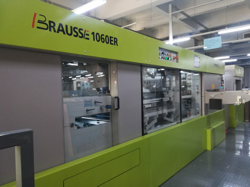 BRAUSSE1060ER automatic platen die cutting machine for complete waste cleaning and sorting
