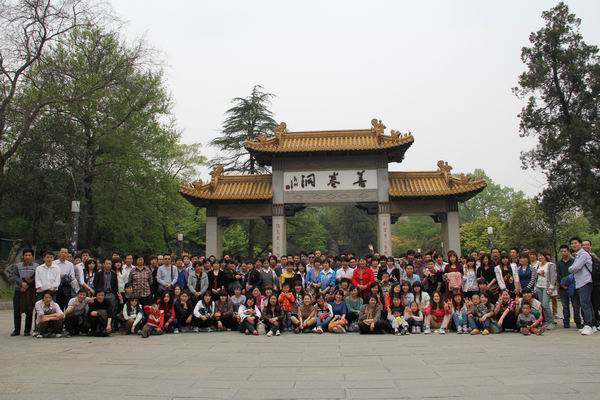 我們?nèi)ゴ河?>
                                <div   id=