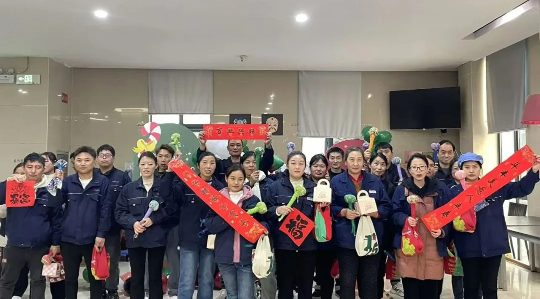 這個(gè)圣誕節(jié)你想和誰(shuí)一起過(guò)